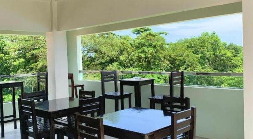 Jm Backpackers Hometel Guimaras Exterior foto
